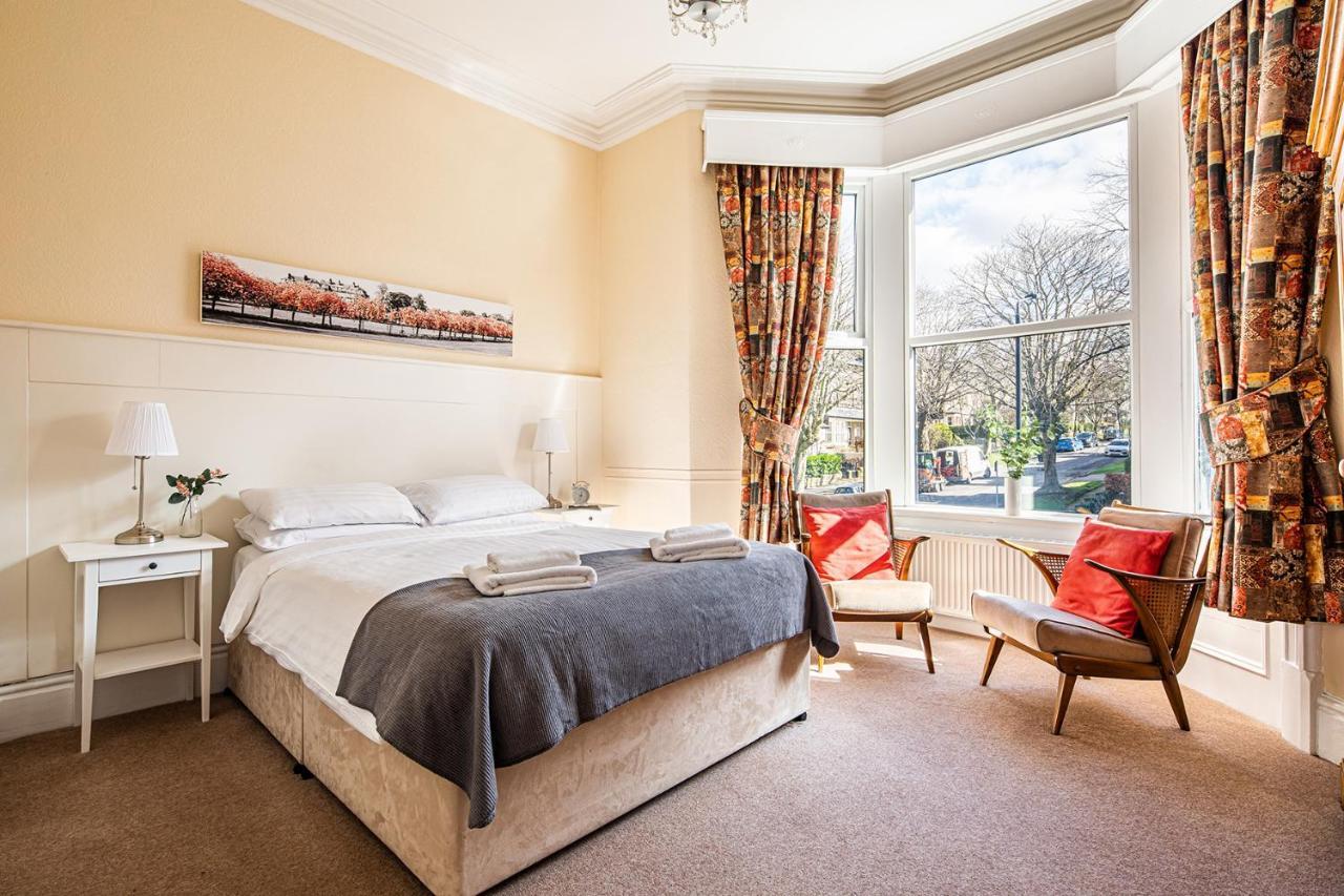 Fountains Guest House - Harrogate Stays エクステリア 写真