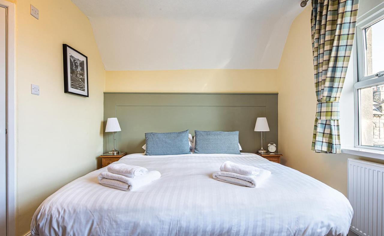 Fountains Guest House - Harrogate Stays エクステリア 写真