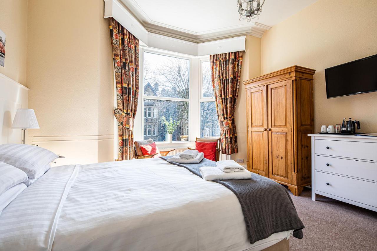 Fountains Guest House - Harrogate Stays エクステリア 写真