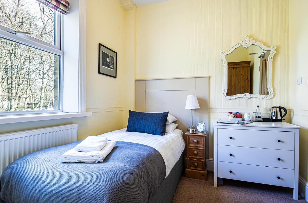 Fountains Guest House - Harrogate Stays エクステリア 写真