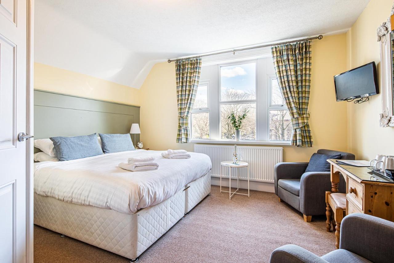 Fountains Guest House - Harrogate Stays エクステリア 写真