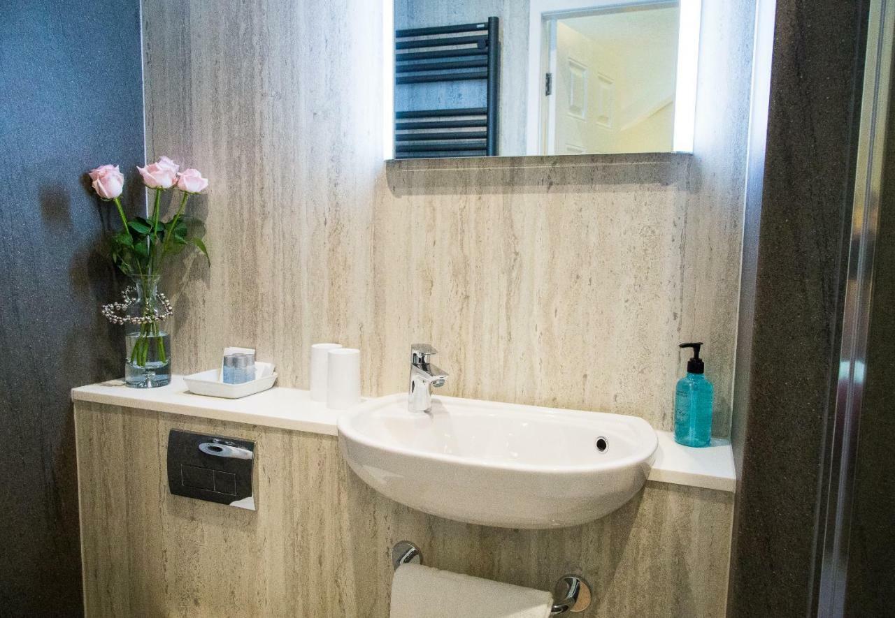 Fountains Guest House - Harrogate Stays エクステリア 写真